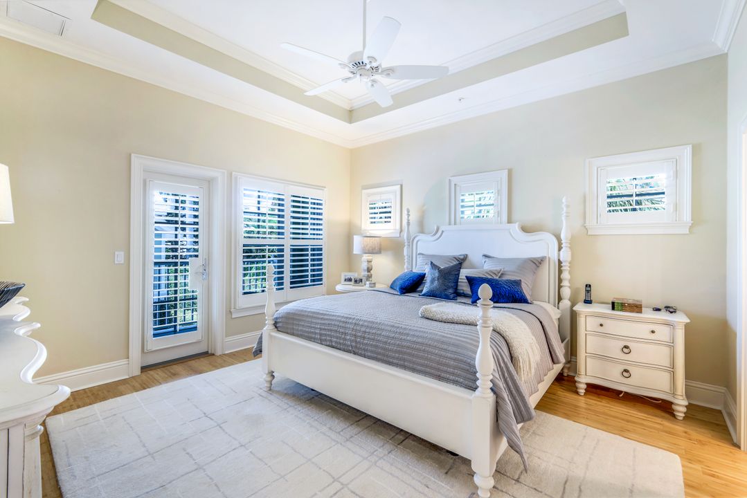 331 3rd Ave S #4, Naples, FL 34102