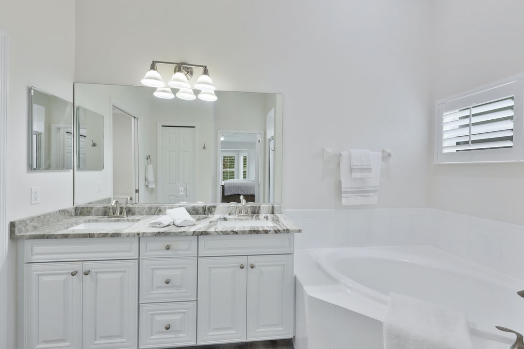 10303 Heritage Bay Blvd #1121, Naples, FL 34120