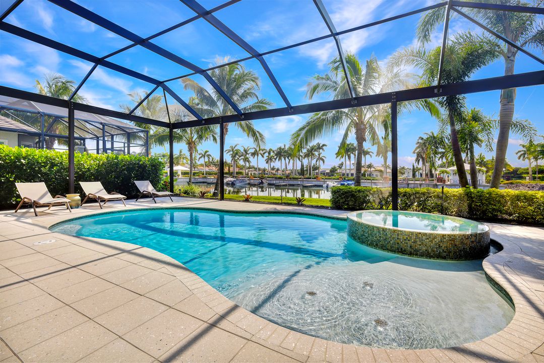 17429 Via Lugano Ct, Miromar Lakes, FL 33913