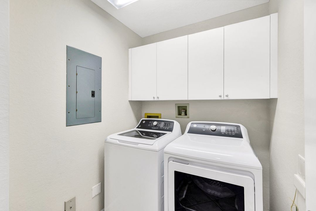 9261 Palmetto Ridge Dr  #102, Bonita Springs, FL 34135