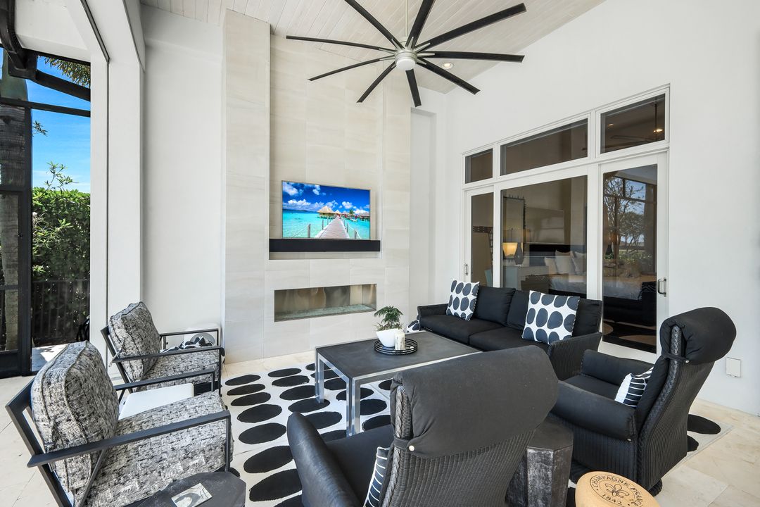 16438 Seneca Way, Naples, FL 34110