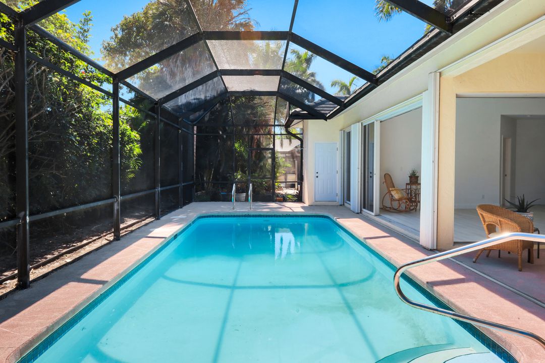 28501 Sombrero Dr, Bonita Springs, FL 34135