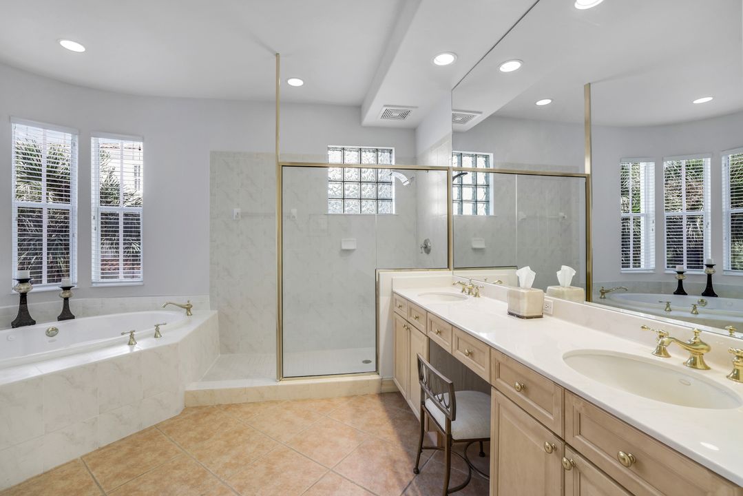 2626 Bolero Dr, Naples, FL 34109