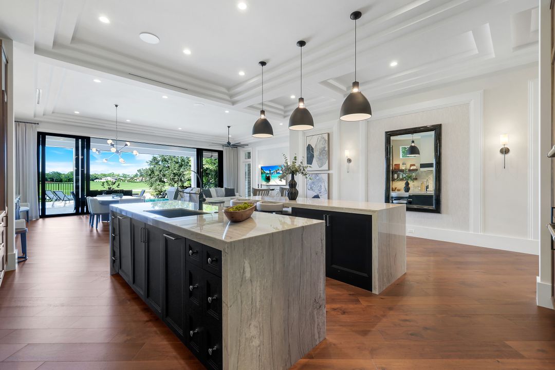 16647 Isola Bella Ln, Naples, FL 34110