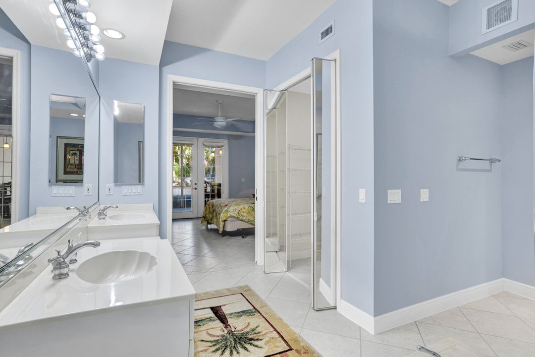 2355 Hidden Lake Dr #3, Naples, FL 34112