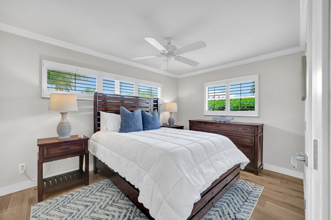 2140 Shad Ct, Naples, FL 34102
