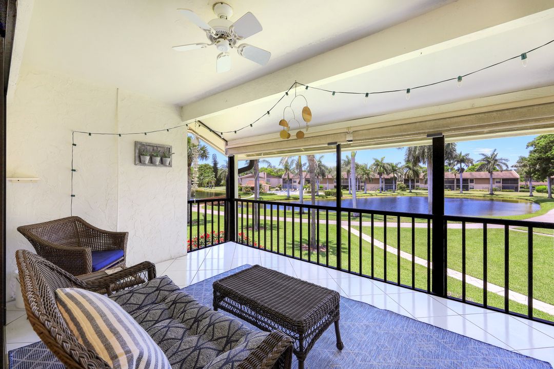 195 Cypress Way E #9, Naples, FL 34110