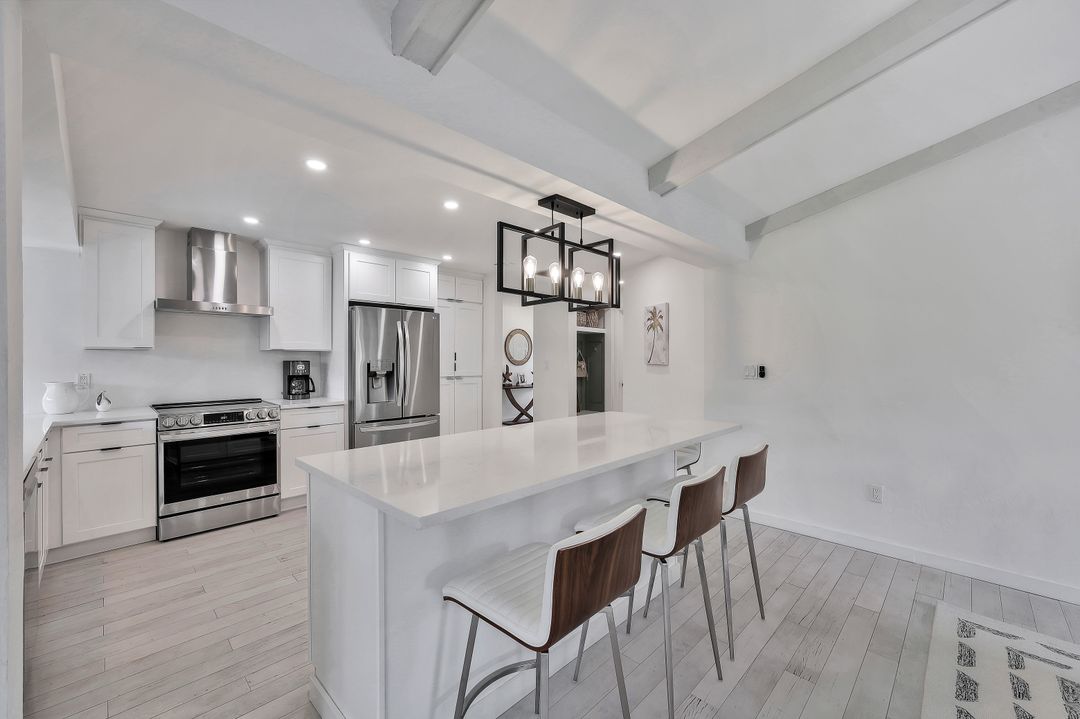 28448 Las Palmas Cir, Bonita Springs, FL 34135