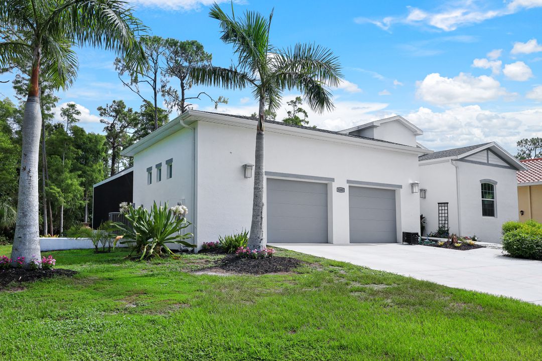 5203 Raintree Ln, Naples, FL 34113
