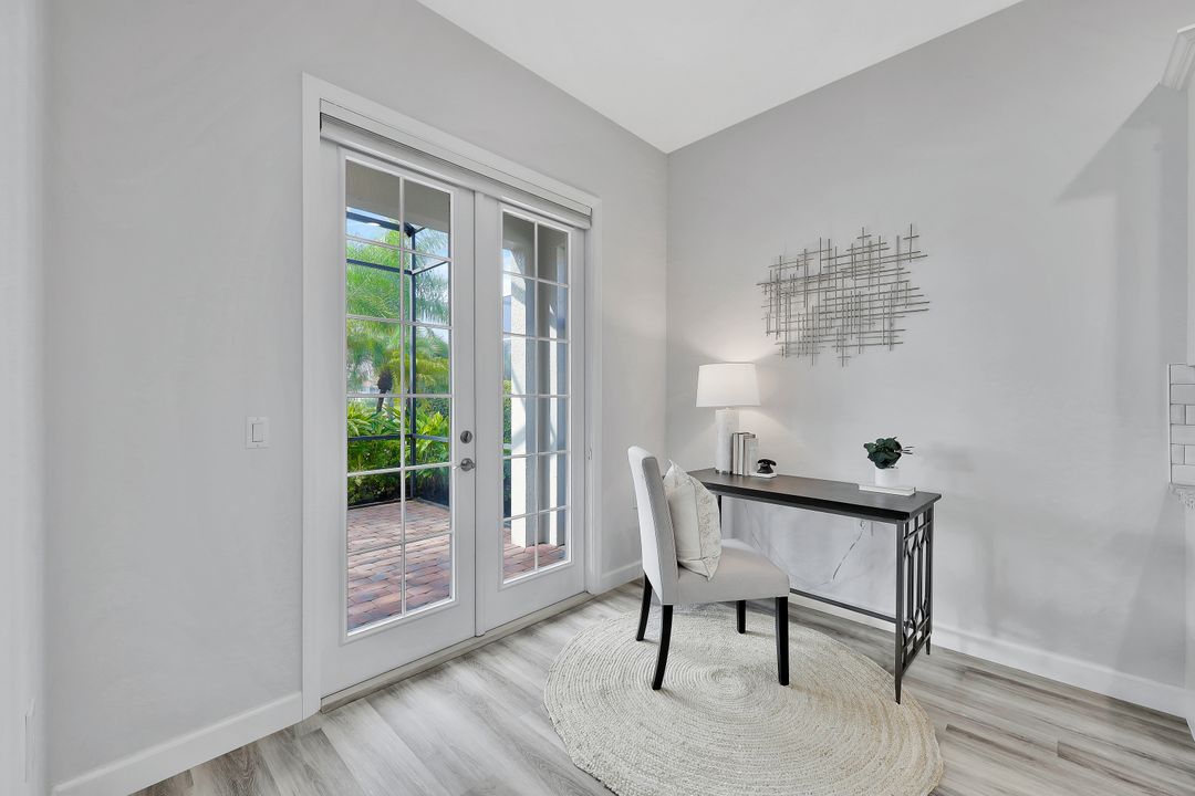 3376 Sandpiper Way, Naples, FL 34109