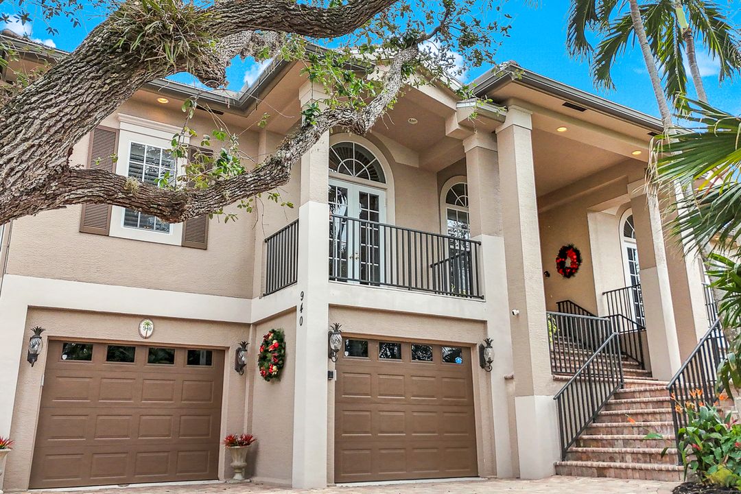 940 Sea Oats Ct, Marco Island, FL 34145