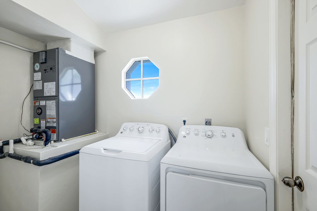 2127 SE 5th Pl, Cape Coral, FL 33990