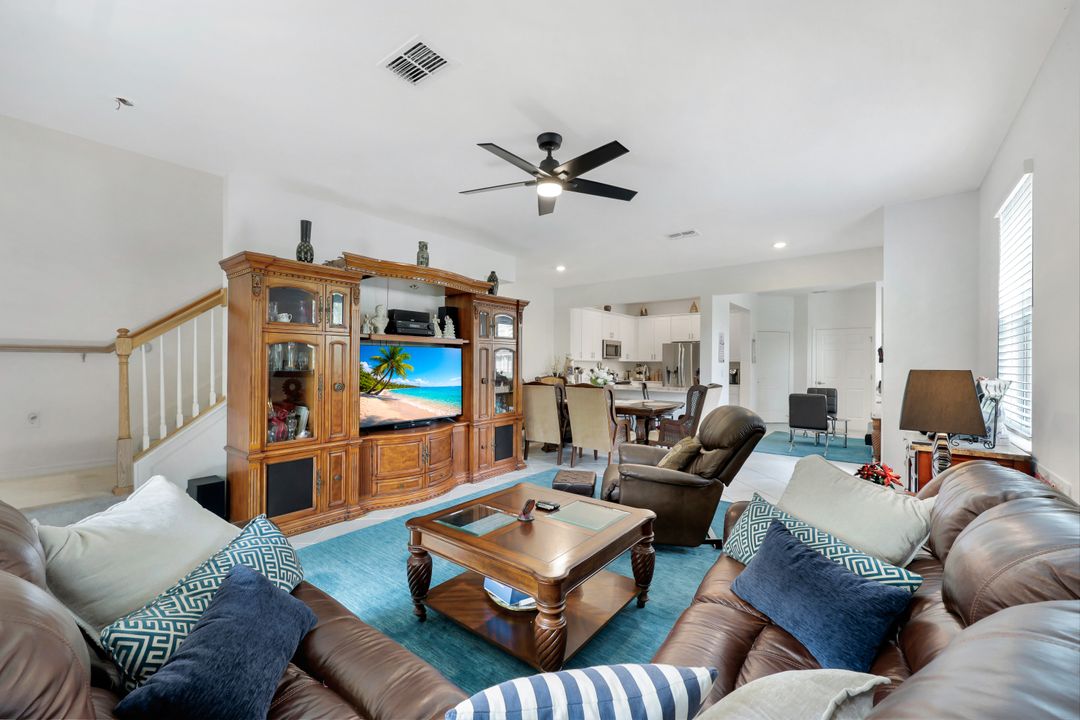 2942 Citrus St, Naples, FL 34120