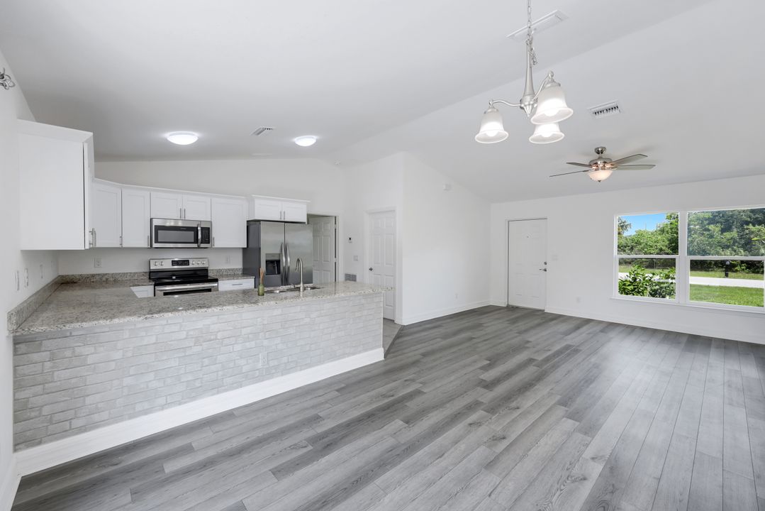 626 NW 2nd Ln, Cape Coral, FL 33993