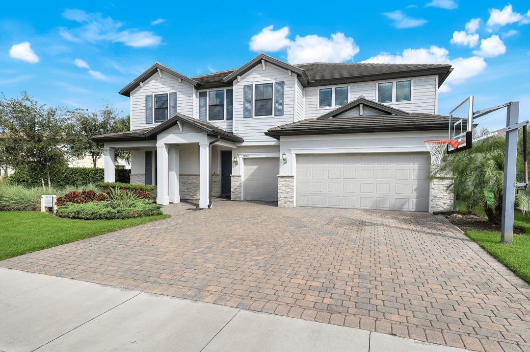 9002 Slade Terrace, Fort Myers, FL 33967