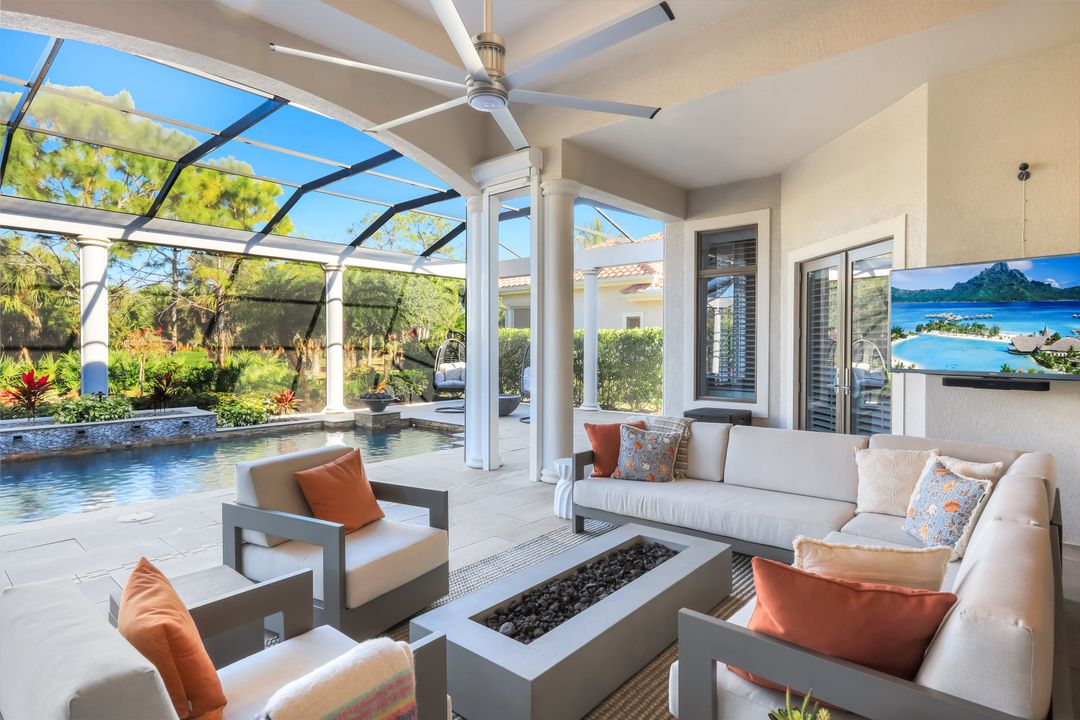 3828 Isla Del Sol Way, Naples, FL 34114