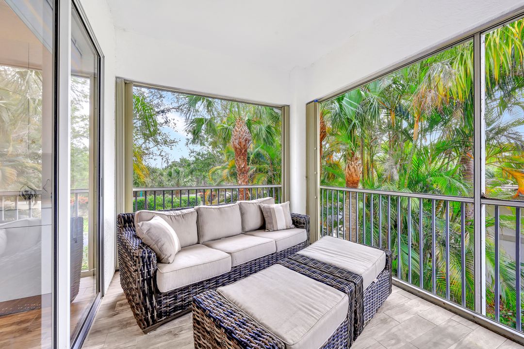 5040 Yacht Harbor Cir #6-201, Naples, FL 34112