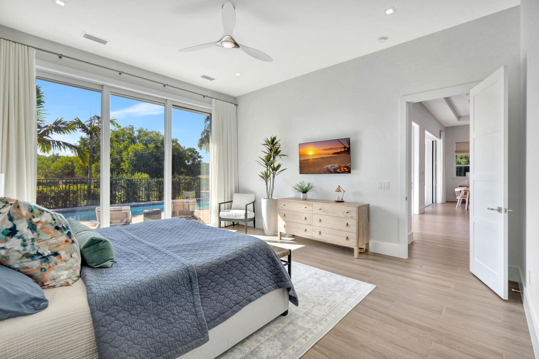 3344 Kumamoto Ln, Naples, FL 34114