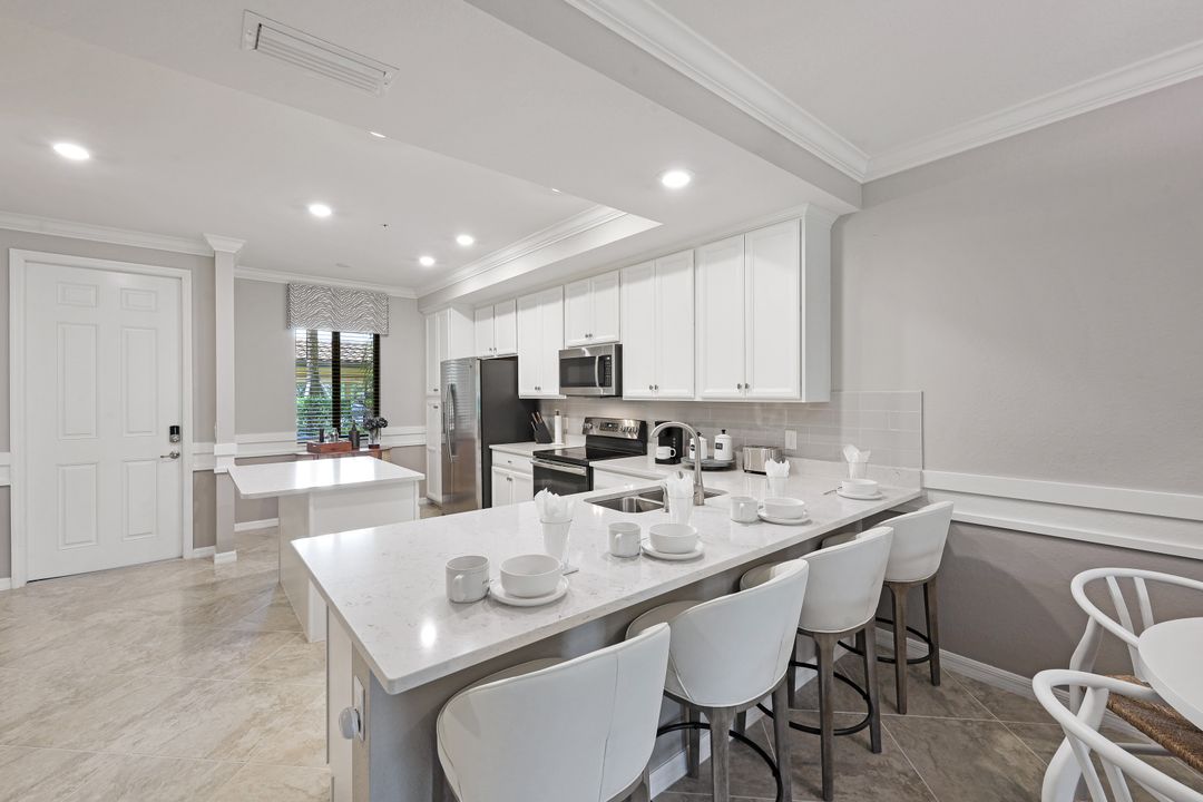 9590 Trevi Ct #5314, Naples, FL 34113