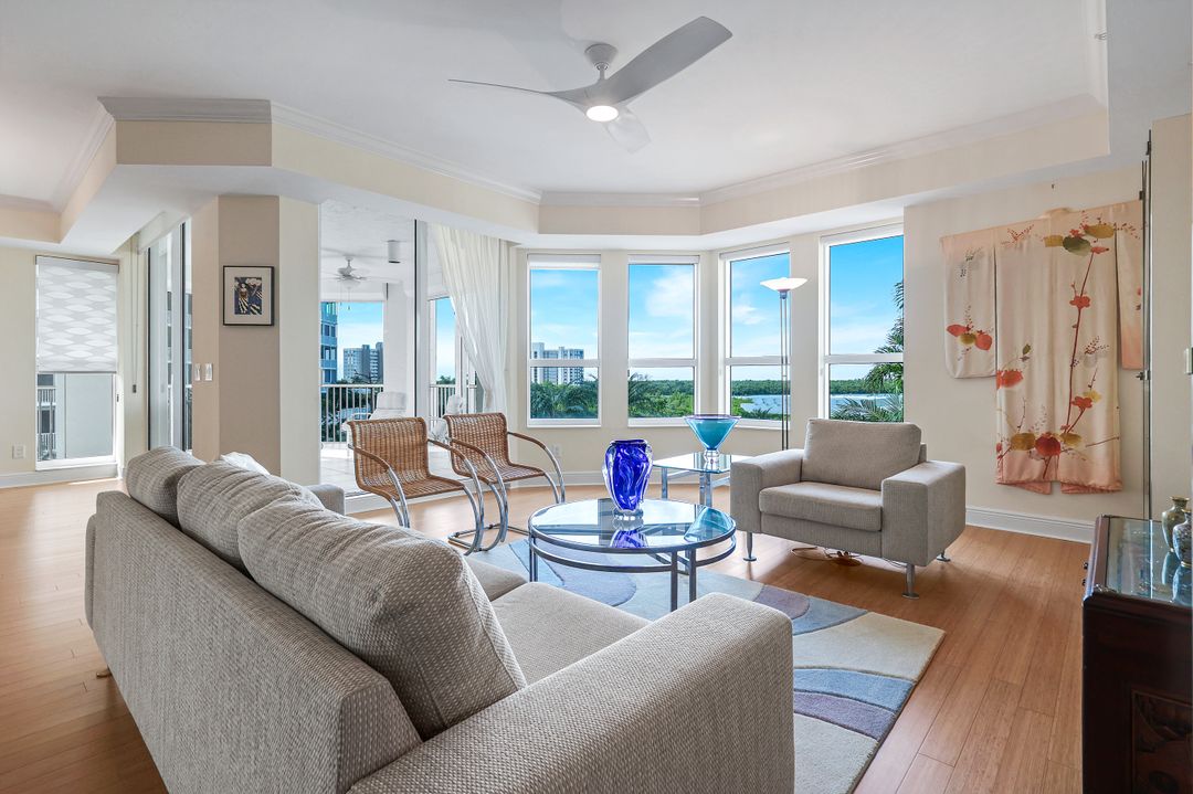 285 Grande Way #401, Naples, FL 34110