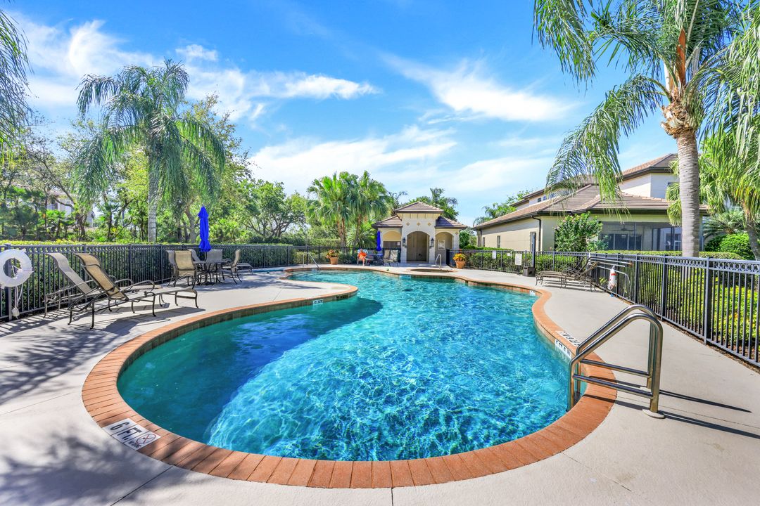 6120 Montelena Cir #2201, Naples, FL 34119