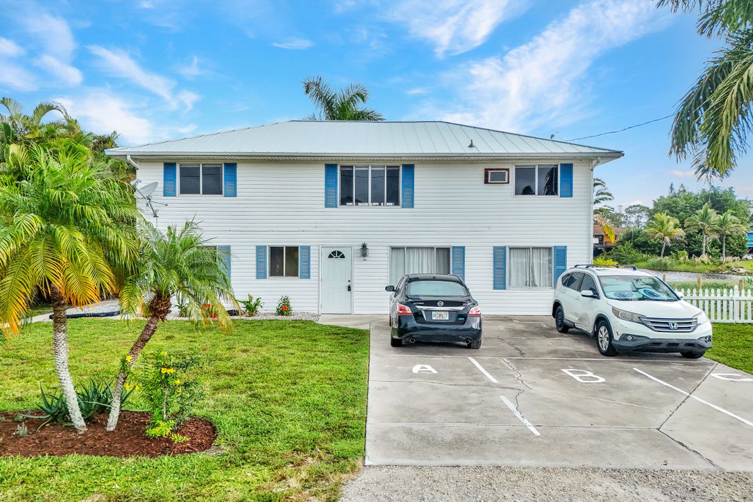 3940 Bennett Ln, Bonita Springs, FL 34134