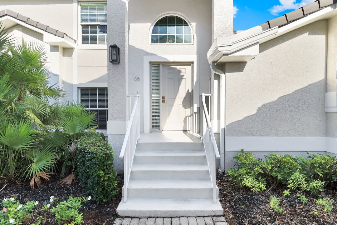 6085 Pinnacle Ln #1203, Naples, FL 34110