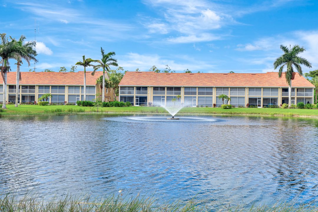 2386 Magnolia Ave #15, Naples, FL 34112