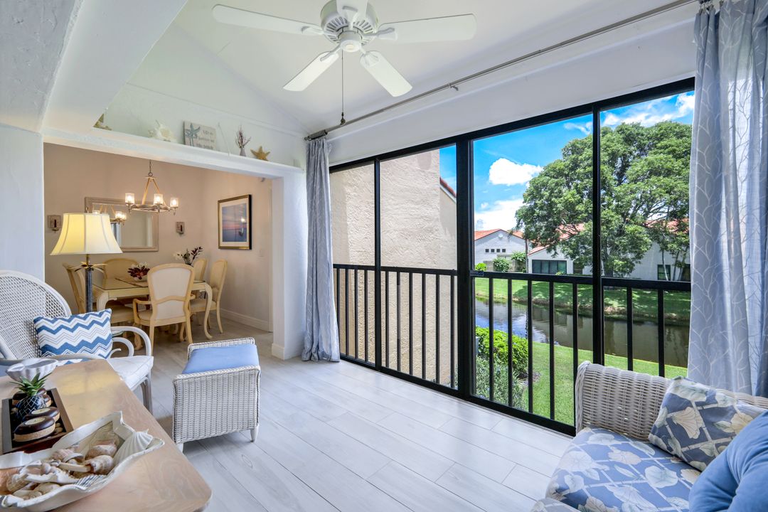 637 Beachwalk Cir #E-203, Naples, FL 34108