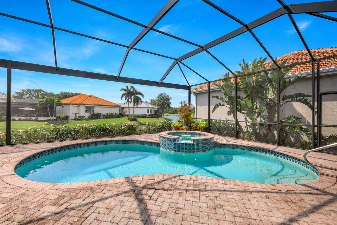 4970 Bollard Ct, Naples, FL 34112
