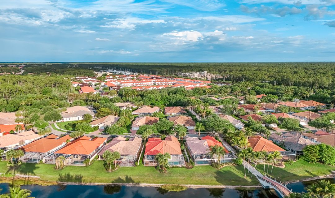 3360 Cayman Ln, Naples, FL 34119