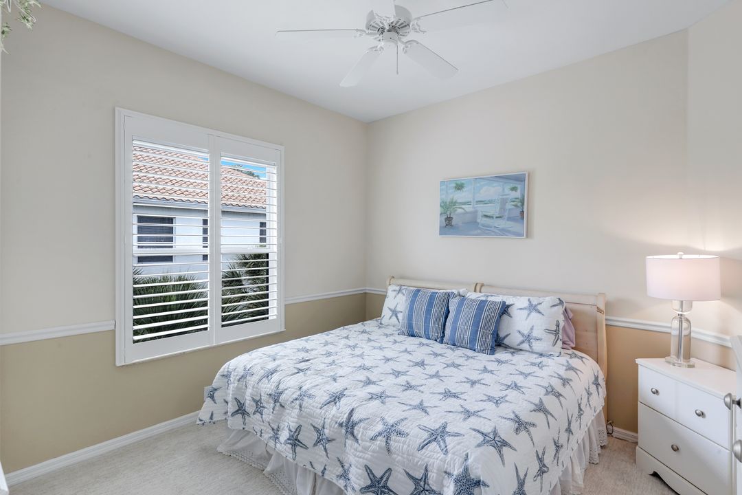 8231 Parkstone Pl #301, Naples, FL 34120