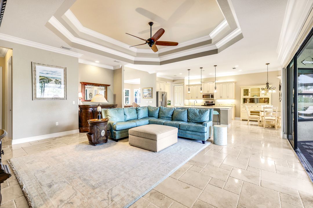 3917 Glacier Ct, Naples, FL 34119