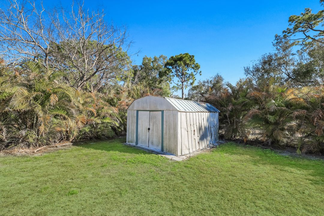 17855 Chesterfield Rd, North Fort Myers, FL 33917