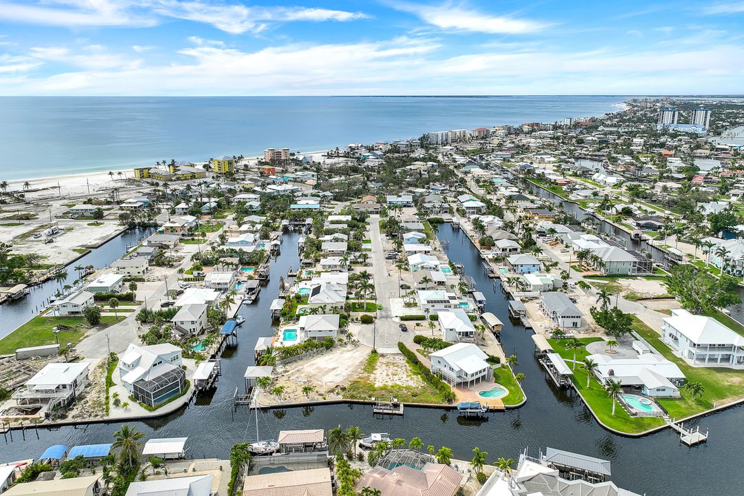 20 Avenida Carita, Fort Myers Beach, FL 33931