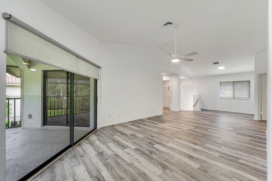 142 Bennington Dr #8, Naples, FL 34104