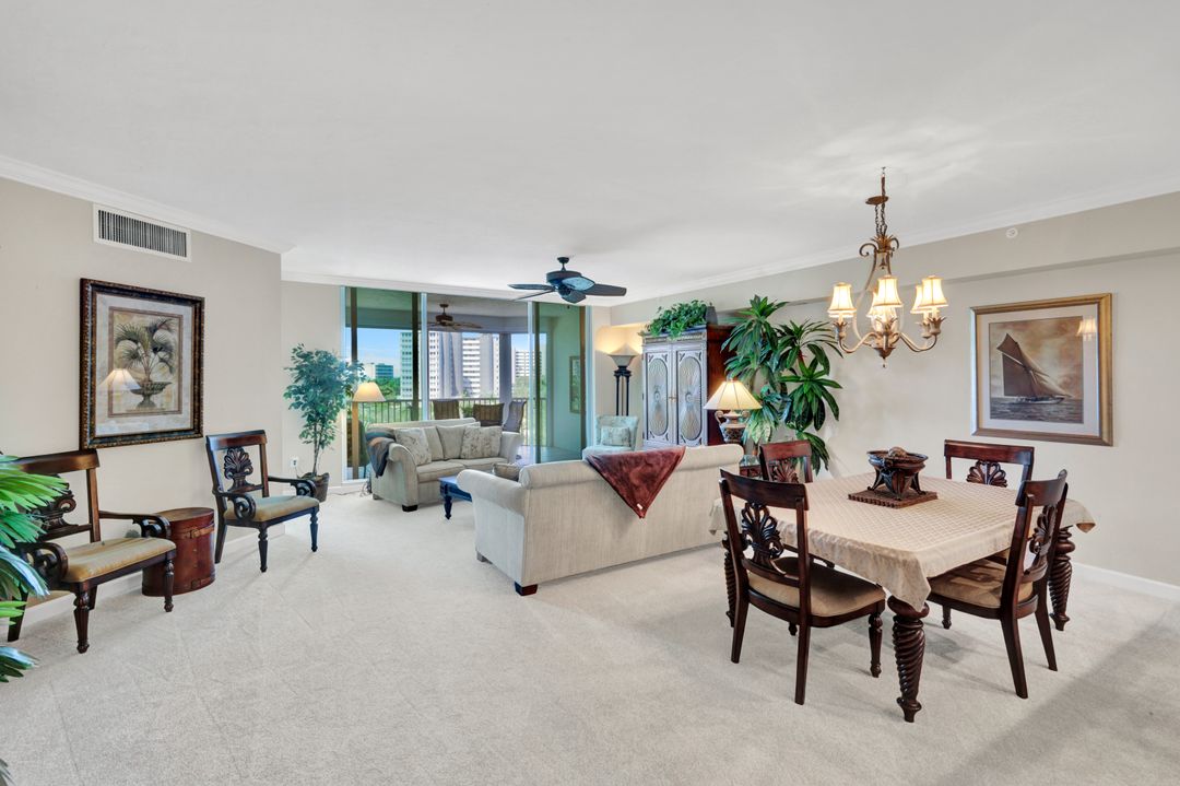 315 Dunes Blvd #404, Naples, FL 34110