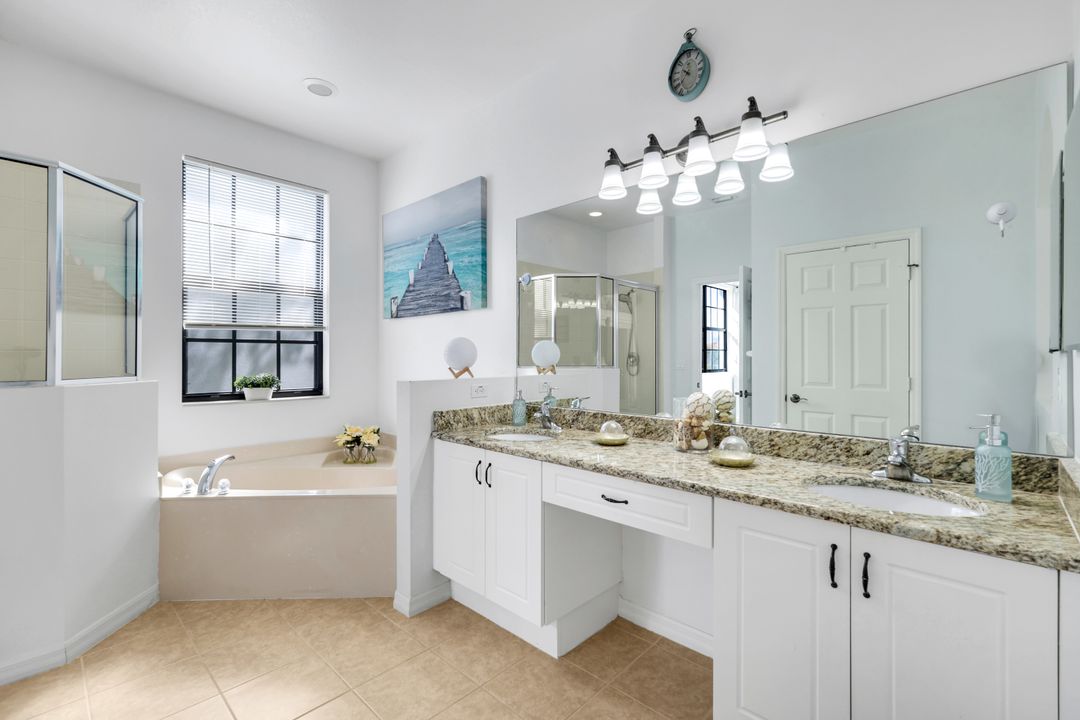 15239 Summit Pl Cir, Naples, FL 34119