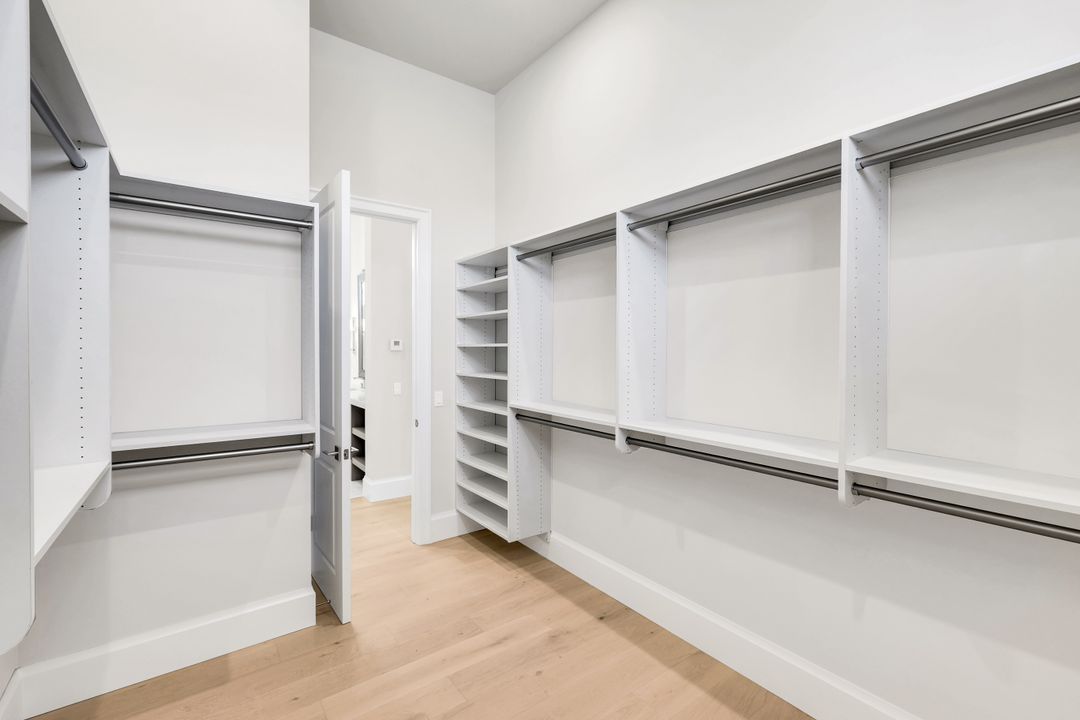 888 Banyan Ct, Marco Island, FL 34145