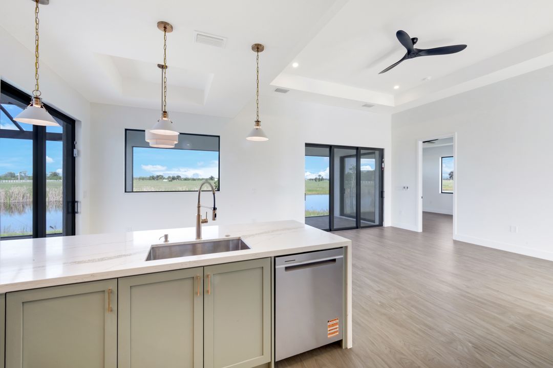 7 Sunflower Dr, Placida, FL 33946