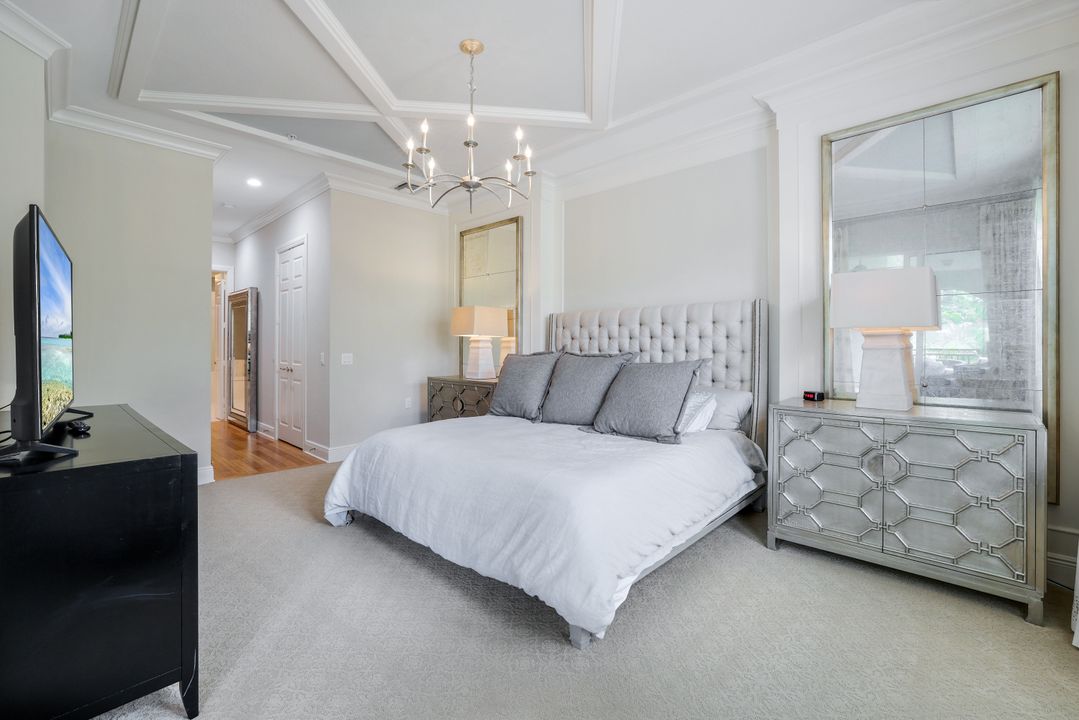 9053 Cascada Way #202, Naples, FL 34114
