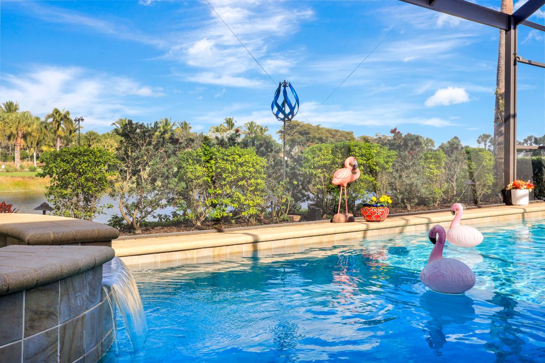 9127 Crystal Ct, Naples, FL 34120