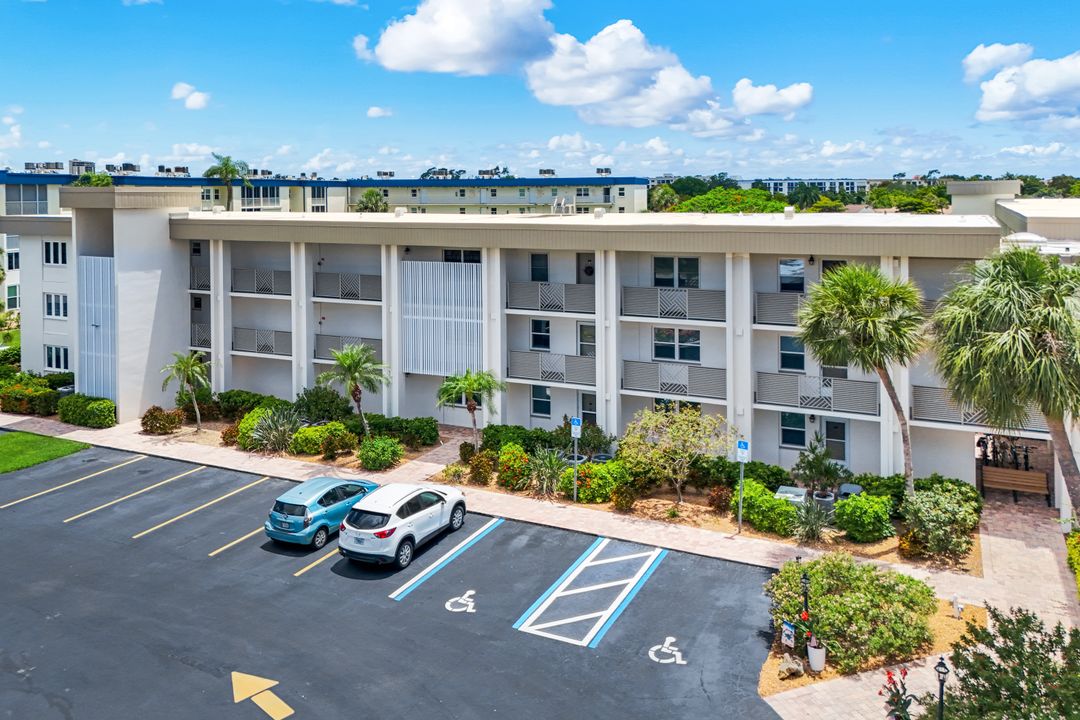 6102 Augusta Dr #307, Fort Myers, FL 33907