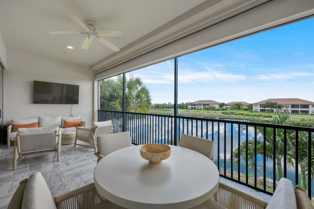 9672 Montelanico Loop #203, Naples, FL 34119