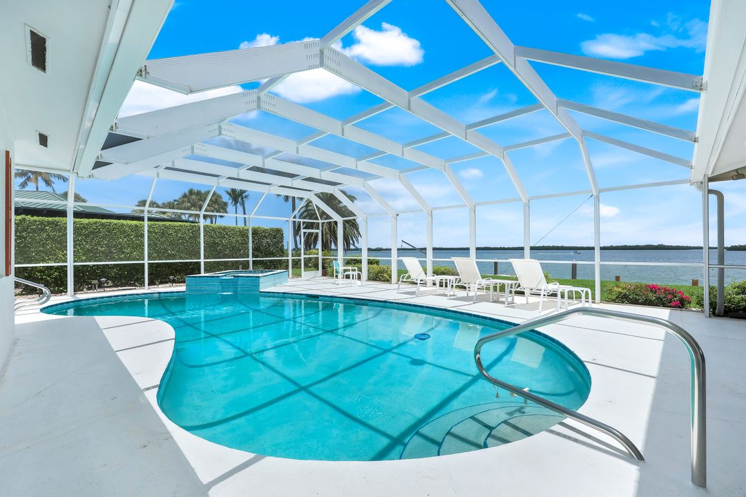 1268 Laurel Ct, Marco Island, FL 34145