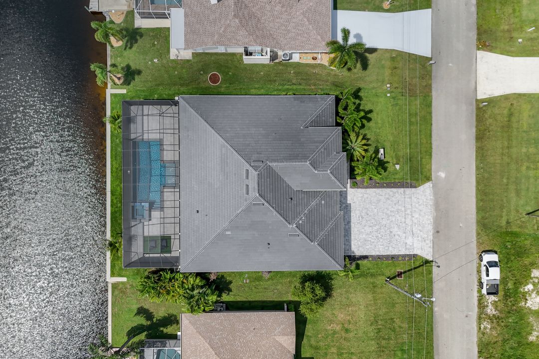 2826 SW 37th Terrace, Cape Coral, FL 33914