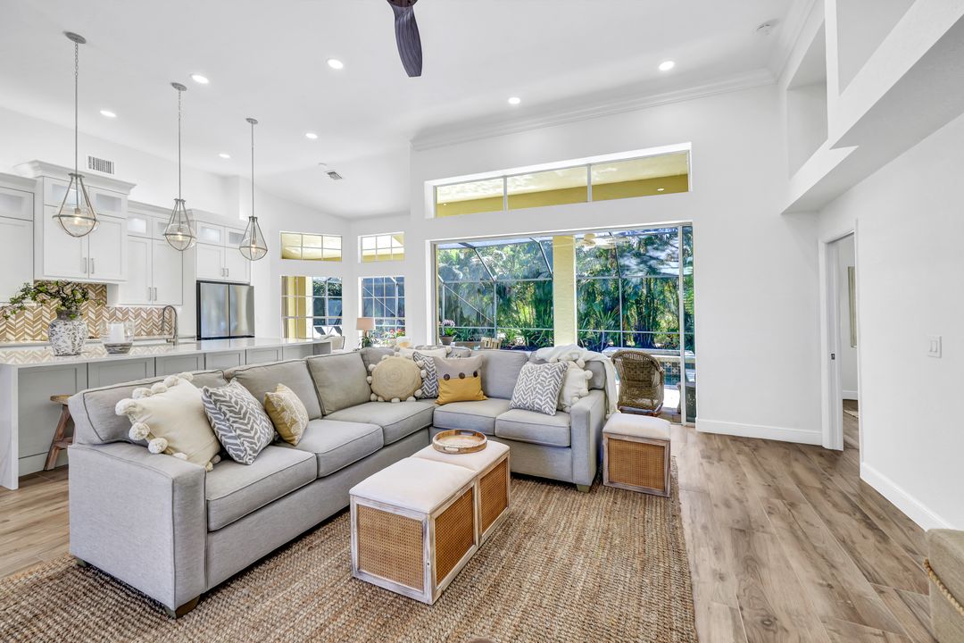 3771 Lakemont Dr, Bonita Springs, FL 34134