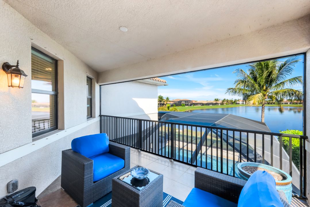 2735 Cinnamon Bay Cir, Naples, FL 34119