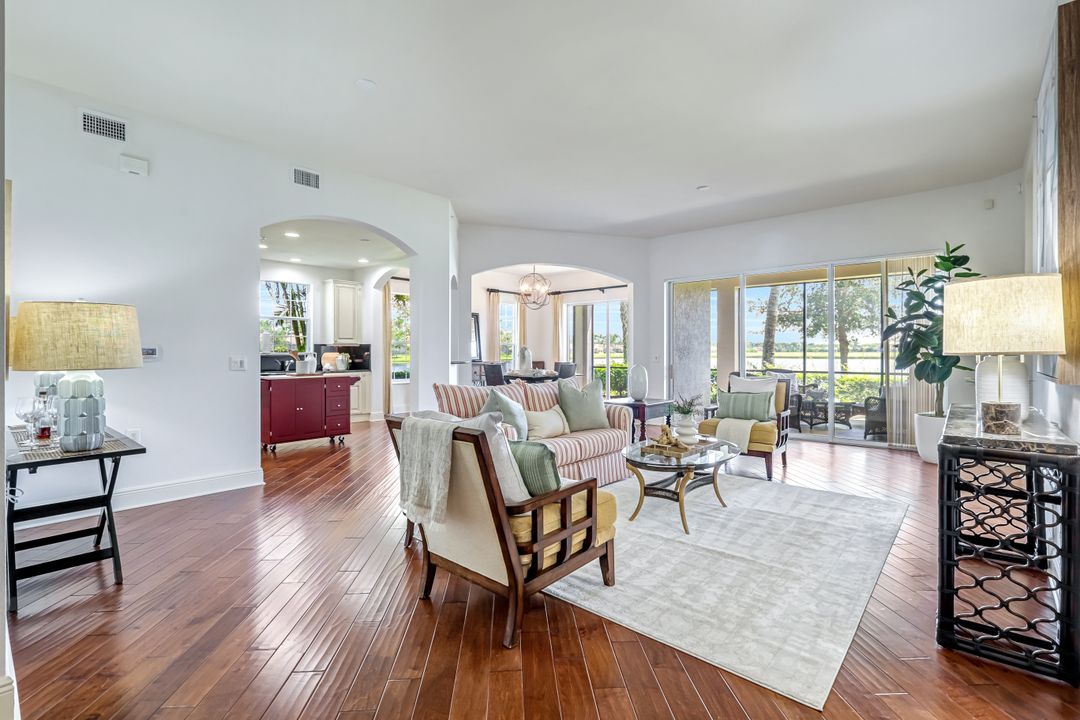 3164 Serena Ln #101, Naples, FL 34114