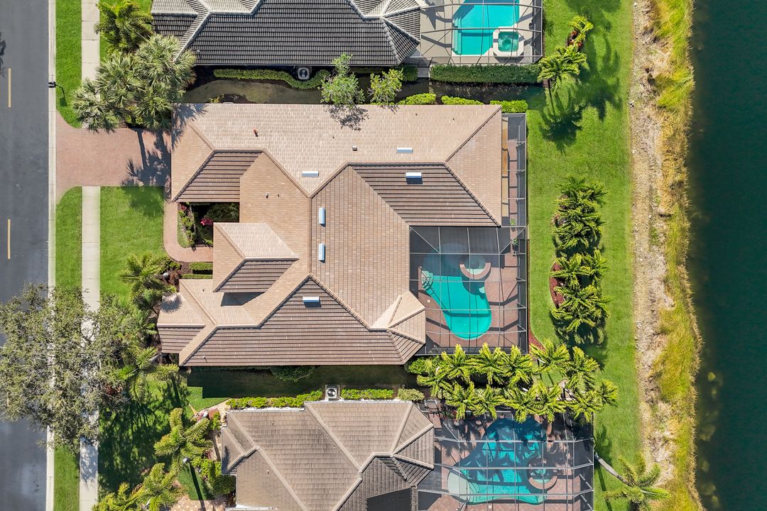 4963 Rustic Oaks Cir, Naples, FL 34105